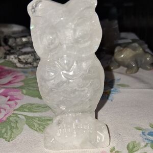 Crystal Owl Figurine - Clear Quartz